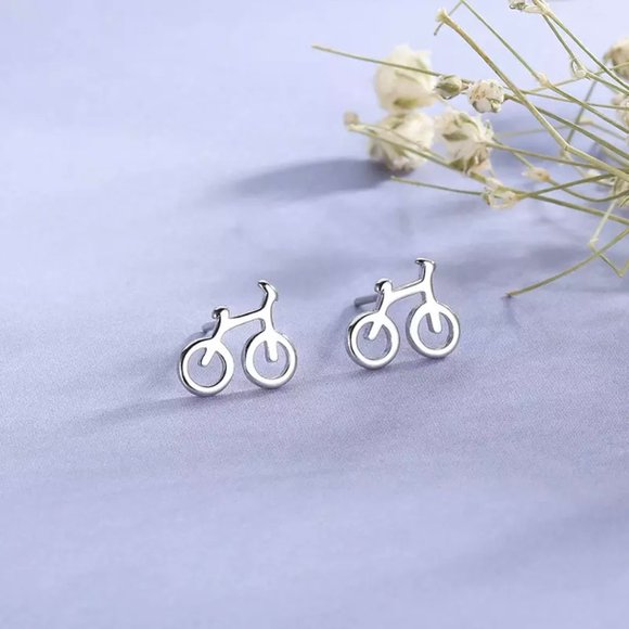 LoveVue Jewelry - 925 Minimalist Bike Earrings